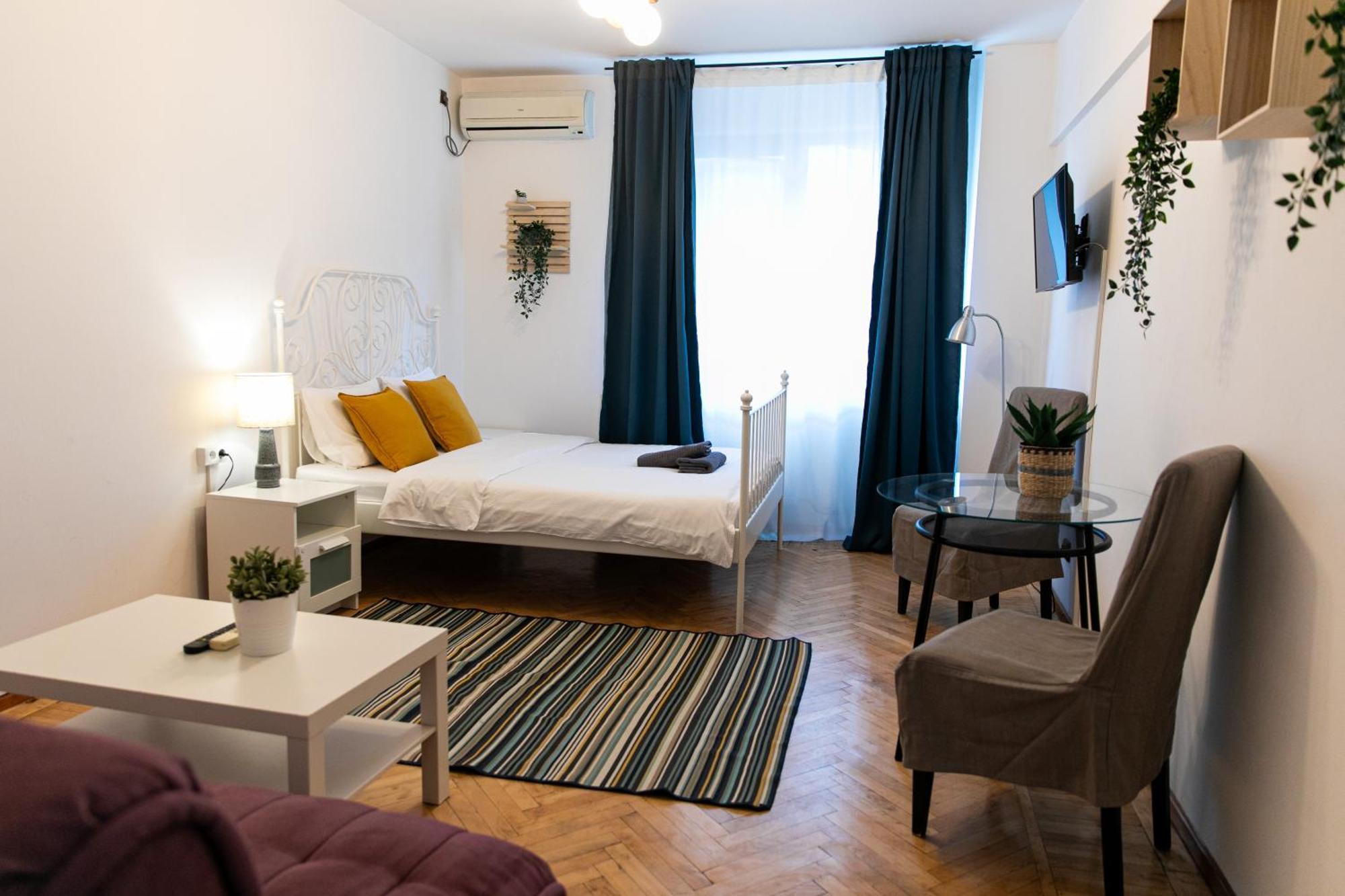 Color Apartment Regina Elisabeta 23 Bucarest Esterno foto