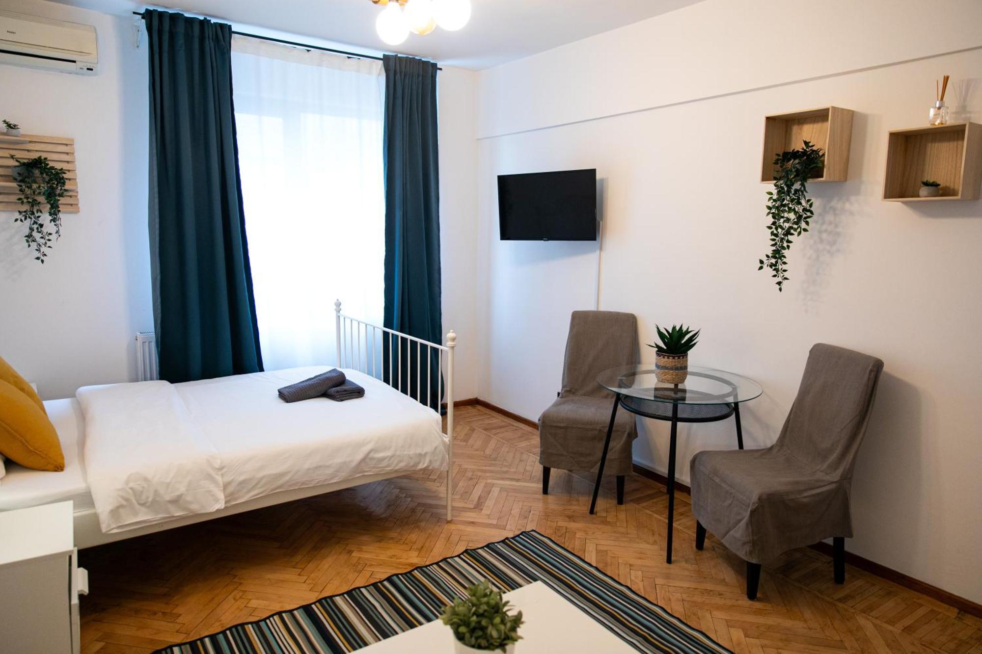 Color Apartment Regina Elisabeta 23 Bucarest Esterno foto